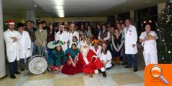 El IX Pasacalles Navideño inunda de villancicos el Hospital Sant Joan y acerca la fiesta a los pacientes