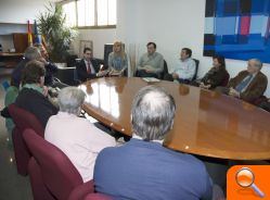 Bielsa se reúne con los farmacéuticos de Mislata para interesarse por su situación - (foto 2)