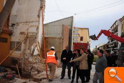 Visita a las obras de desmontaje del antiguo transformador de la Plaza del Consell - (foto 3)