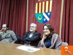 Oltra defiende en Benicàssim "más democracia y más política para acabar con la dictadura de los mercados y la corrupción"