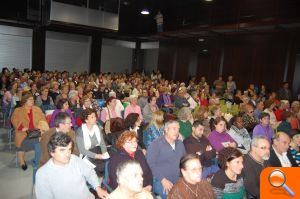 Más de 350 personas asisten a la celebración del Día Internacional de la Mujer en el Centro Social "Felicidad Sánchez" - (foto 2) Más de 350 personas asisten a la celebración del Día Internacional de la Mujer en el Centro Social "Felicidad Sánchez" - (foto 2)