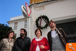 Dénia homenajea a Vicent Andrés Estellés en el aniversario de su fallecimiento