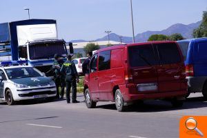 Unos encapuchados roban a punta de escopeta un vehículo de lujo en una empresa de Burriana - (foto 2)