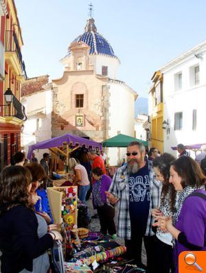 Centenares de personas disfrutan de la Feria Medieval y de artesanía del barrio de la Morería de Onda - (foto 2)