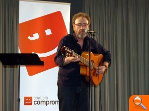 Compromís reconoce a la Escola de música de l’Artesana y al maestro Juan Bautista Artola en los premios Josep Chulvi - (foto 2)