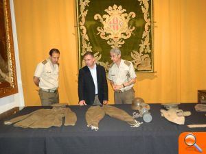 El MUMA cede un uniforme militar al Museo Histórico Militar de Valencia para su exposición 