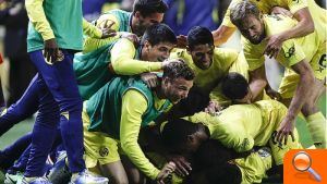 Muy cerca de tocar juntos el cielo - (foto 2)