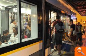 Metrovalencia ofertará en la noche de San Juan 200.000 plazas de metro y tranvía en servicio ininterrumpido durante las 24 horas