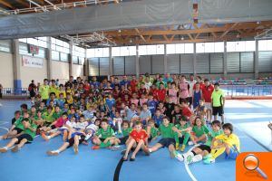 Torneo de verano de fútbol sala base con 200 jugadores de 22 equipos de la Comunitat