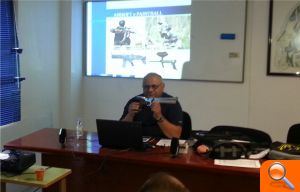 La Policía Local de Petrer imparte un curso sobre armas y municiones