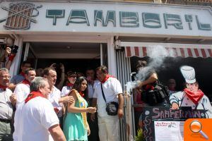 Juan Ramón Martínez protagoniza el “chupinazo” del Tamboril para dar la bienvenida en Benidorm a las fiestas de San Fermín  - (foto 3)