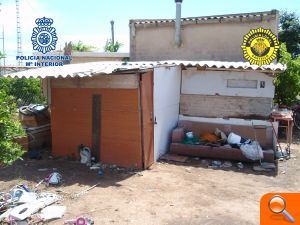 La Policía Local y el Cuerpo Nacional de Policía finalizan una campaña de vigilancia de alquerías abandonadas ocupadas ilegalmente - (foto 2) La Policía Local y el Cuerpo Nacional de Policía finalizan una campaña de vigilancia de alquerías abandonadas ocupadas ilegalmente - (foto 2)