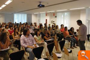 El Instituto de la Familia Pedro Herrero ofrece un taller para mejorar el rendimiento de los alumnos en el estudio