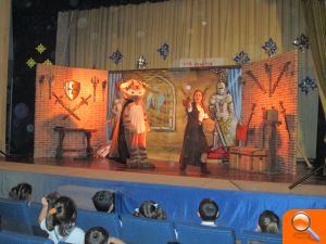 La Concejalía de Educación celebra el 9 d’Octubre con teatro en valenciano para 1.200 alumnos - (foto 2) La Concejalía de Educación celebra el 9 d’Octubre con teatro en valenciano para 1.200 alumnos - (foto 2)