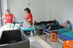 Los empleados del Ayuntamiento de Almassora muestran su vertiente más solidaria - (foto 2)