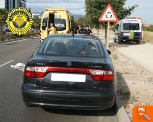 Una persona resulta herida grave al ser atropellada por un turismo en la Ronda Este  - (foto 2)