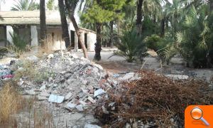 El PSOE afirma que en plena ruta del palmeral hay un vertedero de basura - (foto 2) El PSOE afirma que en plena ruta del palmeral hay un vertedero de basura - (foto 2)