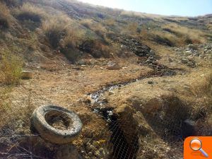 El PSPV denuncia una fuga de lixiviados en el vertedero de Basseta Blanca  - (foto 2)