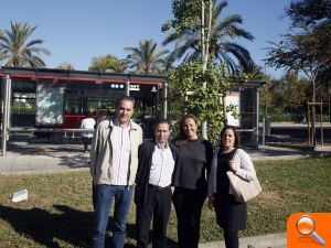 La ciudad cuenta desde hoy con un ejemplar arbóreo único que simboliza “que la imagen médica proporciona salud y bienestar”  - (foto 2)