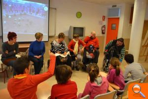 Burriana sensibiliza a los escolares sobre la discapacidad con los talleres Tots iguals, tots diferents - (foto 2)