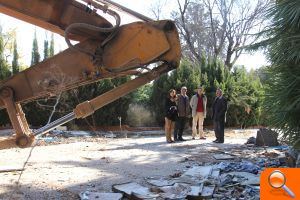 Comienzan los trabajos de derribo del emblemático Hotel Lido de Torrent - (foto 2)