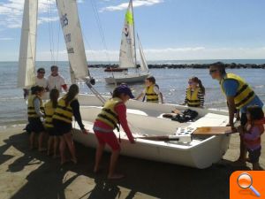 El IX Congreso de la Escuela de Vela de la Comunitat acoge a expertos de náutica, vela y turismo - (foto 2)
