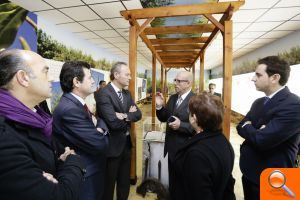 Fabra defiende que la I+D+i y la diversificación son herramientas esenciales para ganar competitividad en los mercados y afianzar el consumo Fabra defiende que la I+D+i y la diversificación son herramientas esenciales para ganar competitividad en los mercados y afianzar el consumo