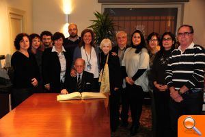 John Cabrera recibe la medalla de la ciudad de Dénia