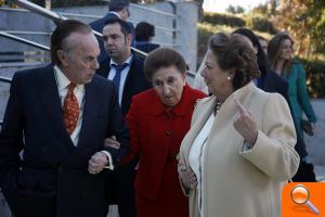 La alcaldesa asiste a la comida de la ONCE con motivo del día de Santa Lucía - (foto 9)