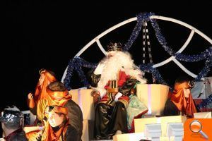 Los Reyes Magos de Oriente llegan a Vinaròs por mar - (foto 8)