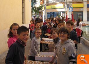 Els xiquets de Mutxamel fan mantegades - (foto 4)