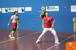 Aina y Mar, consiguen el oro y el bronce en las finales femeninas de los “JECV de frontón individual”