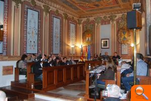 Se aprueba el borrador del presupuesto municipal 2014 con el voto en contra del Partido Popular  - (foto 2)