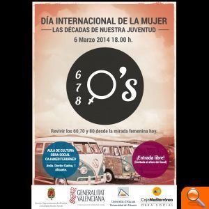 Acción Social celebra el Día Internacional de la Mujer con una gala sobre el papel femenino en las décadas de los 60, 70 y 80