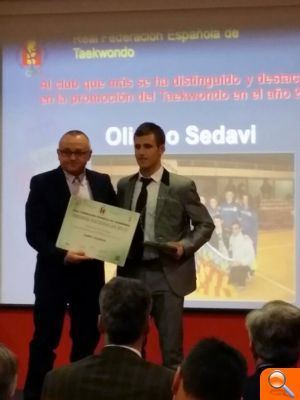 El Club Deportivo Olimpo, galardonado como el mejor club de España de Taekwondo en 2013 - (foto 2)