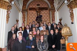 La imagen del Cristo del Hospital recupera dos faldellines originales tras la restauración de las telas de los siglos XIX y XX