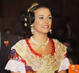 La Falla Sociedad de Cazadores presenta a Alejandra Guardino Marín como candidata a Reina Fallera de Burriana 2015 - (foto 2)