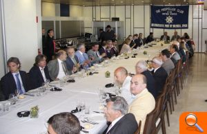 Douglas Schultz reclama una reducción del coste de los servicios portuarios para ganar en eficiencia - (foto 2)