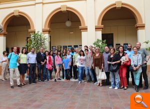 Los alumnos de Educación Plástica y Visual del colegio Sagrada Familia de Manises exponen sus trabajos