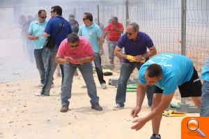 Paterna muestra su cultura del fuego a miles de vecinos y visitantes durante la II Trobada del Foc - (foto 2) Paterna muestra su cultura del fuego a miles de vecinos y visitantes durante la II Trobada del Foc - (foto 2)