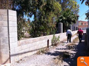 Almassora derribará el muro de la depuradora del Camí Catalans para ganar una zona verde y mejorar la seguridad del tráfico en la costa