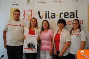 I Carrera Solidaria Nocturna de Cruz Roja en Vila-real - (foto 2)