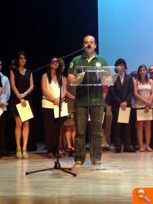 Luis Rodas y Adrián Garrido, del IES Jaume I, reciben el Premio Extraordinario al Rendimiento Académico en FP - (foto 4)