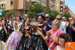 La entrega de los premios de Hogueras y la mascletà reúnen a centenares de personas en las calles de San Vicente del Raspeig - (foto 3)
