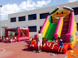 La "Escola d'Estiu" de Peñíscola celebra una jornada de puertas abiertas para las familias - (foto 3) La "Escola d'Estiu" de Peñíscola celebra una jornada de puertas abiertas para las familias - (foto 3)