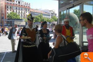 Las fiestas de récord de los Moros y Cristianos de Villena han llegado a Madrid en AVE - (foto 2)