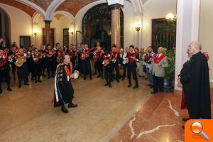Más de 50 "cuarentunos" cantaron a Monseñor Osoro antes de su despedida - (foto 4)