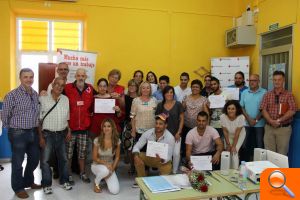 Trece jóvenes de San vicente realizan un curso de inserción laboral 