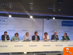 Rita Barberá: "Los ayuntamientos estamos tirando del carro, y ayudando a recuperar la confianza y la fortaleza de la clase media" - (foto 2)