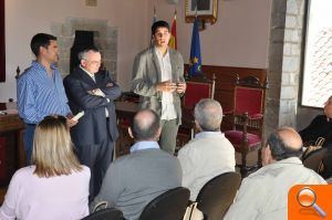 Morella recibe a la Cofradía de la Virgen de los Desamparados, fundada durante “les Converses de Morella” - (foto 2)